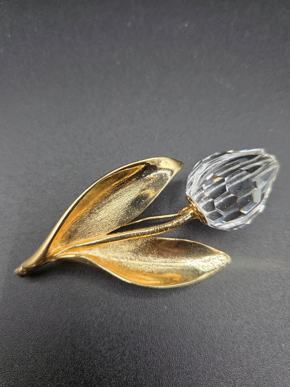 VTG Swarovski Signed Gold Crystal Memories Faceted Tulip Flower Brooch Pin